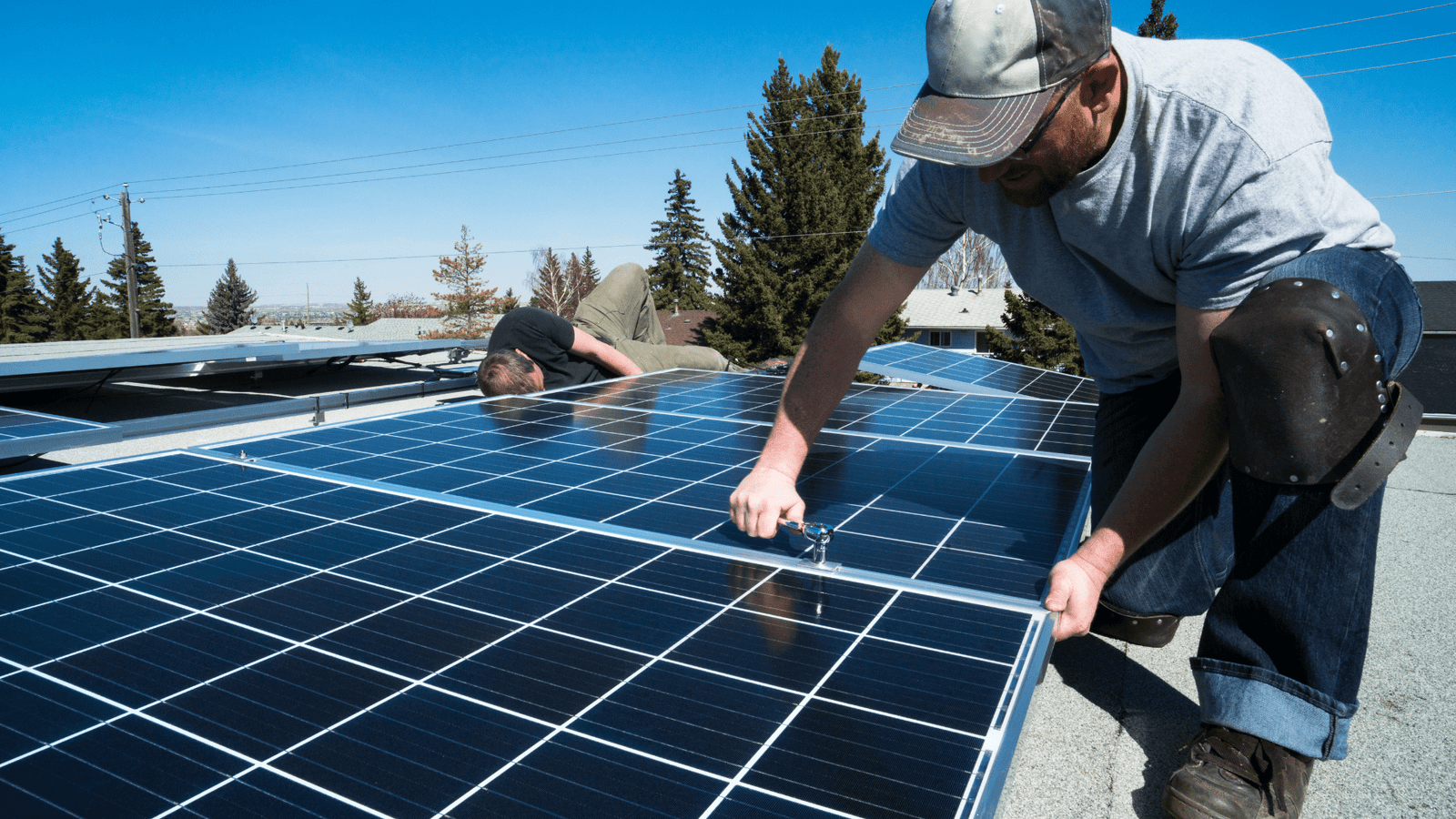 The Process of Installing Solar Panels on a Flat Roof